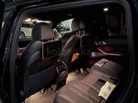 BMW X7 2021 года за 60 000 000 тг. в Астана – фото 3