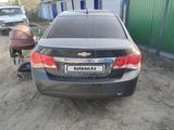 Chevrolet Cruze 2011 года за 1 500 000 тг. в Уральск – фото 3