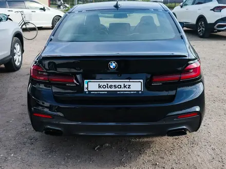 BMW 540 2017 года за 22 000 000 тг. в Алматы – фото 2