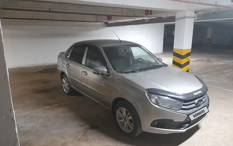 ВАЗ (Lada) Granta 2190 2021 годаүшін3 400 000 тг. в Астана
