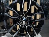 Разно-широкие диски R21 на BMW 5x120 за 580 000 тг. в Астана