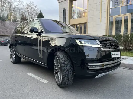Land Rover Range Rover 2023 года за 113 000 000 тг. в Алматы – фото 9