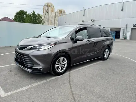 Toyota Sienna, 2022