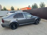 Volkswagen Jetta 2003 года за 1 300 000 тг. в Актобе – фото 5