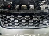 Решетка радиатора Range Rover Velar L560 за 250 000 тг. в Алматы