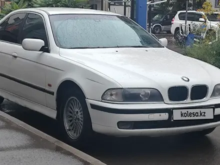 BMW 528 1996 года за 2 300 000 тг. в Алматы – фото 2