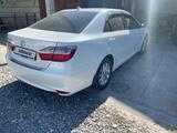 Toyota Camry 2017 года за 10 500 000 тг. в Туркестан – фото 4