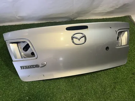 Крышка багажника mazda 3 bk sedan за 40 000 тг. в Караганда