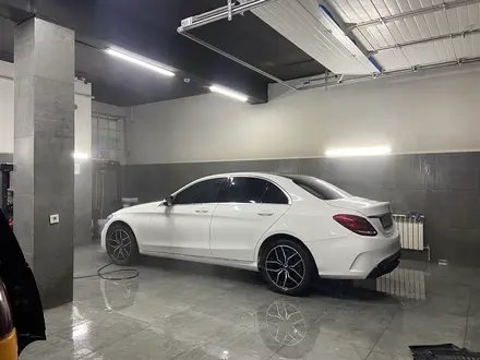 Mercedes-Benz C 180 2015 года за 13 500 000 тг. в Алматы – фото 2