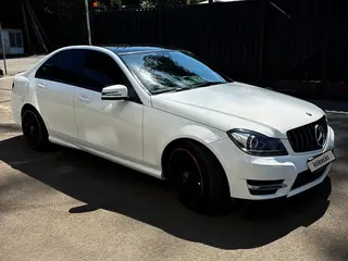 Mercedes-Benz C 180