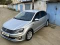 Volkswagen Polo 2016 года за 6 500 000 тг. в Жезказган