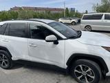 Toyota RAV4 2021 годаүшін14 800 000 тг. в Атырау – фото 4