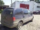 Volkswagen Sharan 2000 годаfor3 500 000 тг. в Актобе – фото 3