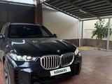 BMW X5 2025 года за 59 800 000 тг. в Шымкент – фото 2