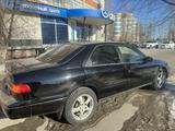 Toyota Camry 2000 года за 3 589 887 тг. в Актобе – фото 4