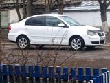 Volkswagen Polo 2008 года за 2 600 000 тг. в Тараз – фото 3