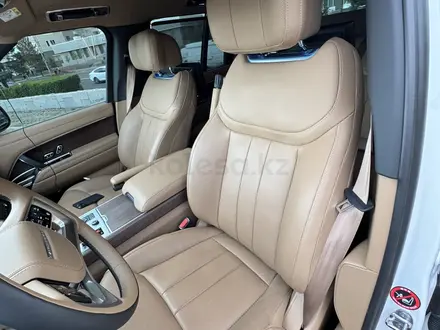 Land Rover Range Rover 2023 года за 87 000 000 тг. в Астана – фото 12