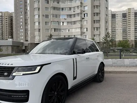 Land Rover Range Rover 2023 года за 87 000 000 тг. в Астана – фото 8