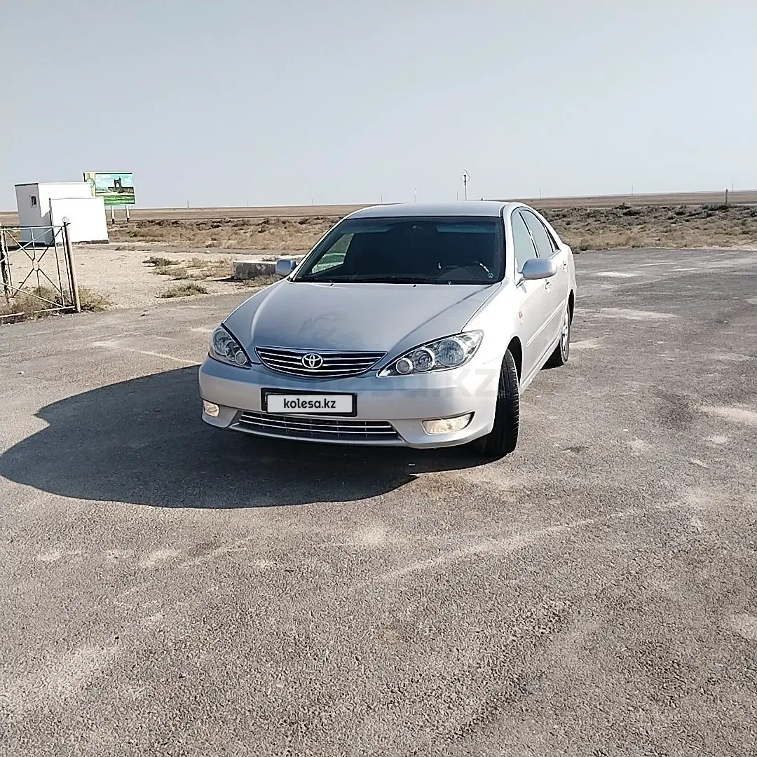Toyota Camry, 2004