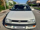Volkswagen Golf 1993 годаүшін1 200 000 тг. в Туркестан