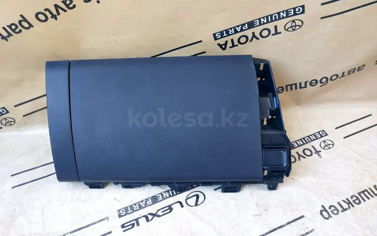 Нижний каркас корпуса приборной панели, бардачок, панель бардачка за 45 000 тг. в Шымкент