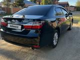 Toyota Camry 2014 года за 10 000 000 тг. в Семей – фото 2