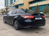 Toyota Camry 2023 года за 17 500 000 тг. в Алматы – фото 3