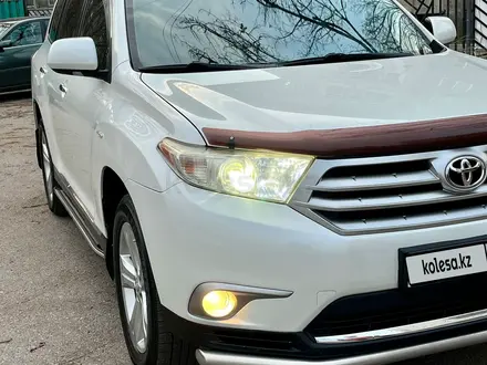 Toyota Highlander 2013 года за 15 900 000 тг. в Алматы – фото 21