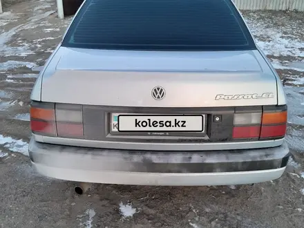Volkswagen Passat 1992 года за 1 300 000 тг. в Аксу – фото 4