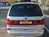 Volkswagen Sharan 2002 года за 2 800 000 тг. в Петропавловск – фото 2