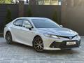 Toyota Camry 2023 года за 15 500 000 тг. в Актобе – фото 3