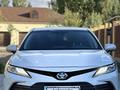 Toyota Camry 2023 года за 15 500 000 тг. в Актобе – фото 5