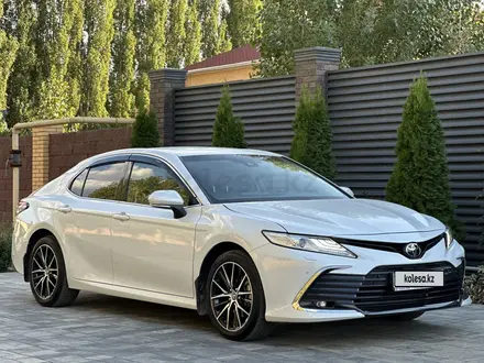 Toyota Camry 2023 года за 15 500 000 тг. в Актобе – фото 6