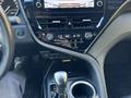 Toyota Camry 2023 года за 15 500 000 тг. в Актобе – фото 9