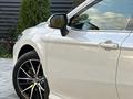 Toyota Camry 2023 года за 15 500 000 тг. в Актобе – фото 14