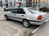 Mercedes-Benz C 180 1994 года за 1 250 000 тг. в Караганда – фото 3