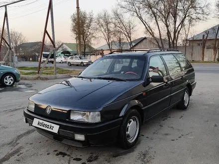 Volkswagen Passat 1993 года за 1 750 000 тг. в Шымкент – фото 2