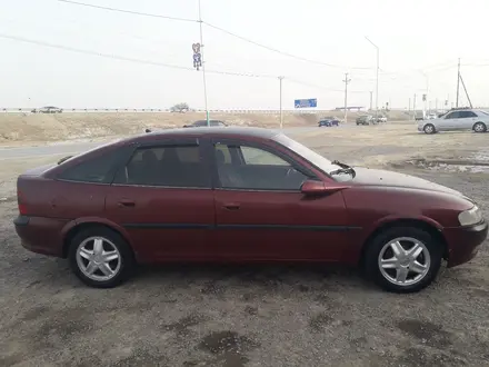 Opel Vectra 1997 года за 950 000 тг. в Кызылорда – фото 2