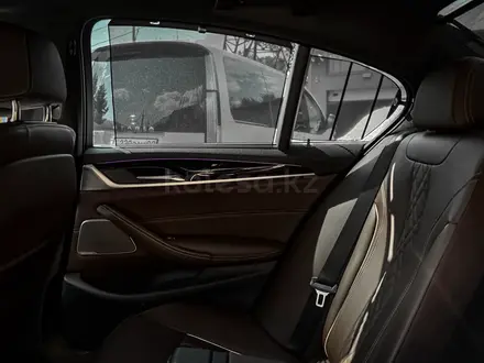 BMW 530 2023 года за 24 500 000 тг. в Алматы – фото 16