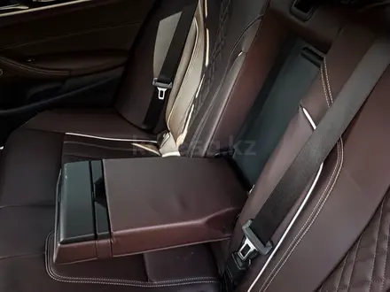 BMW 530 2023 года за 24 500 000 тг. в Алматы – фото 17