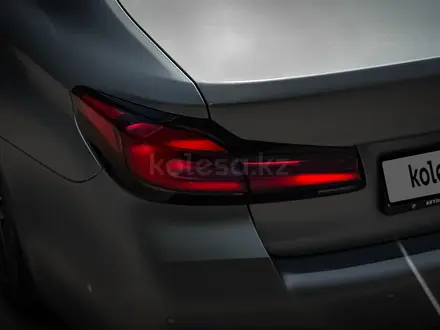 BMW 530 2023 года за 24 500 000 тг. в Алматы – фото 21