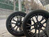 Разноширокие колёса BMW 21 — диски + зимние шины Nokian Hakkapeliitta 10p S за 1 150 000 тг. в Алматы – фото 2