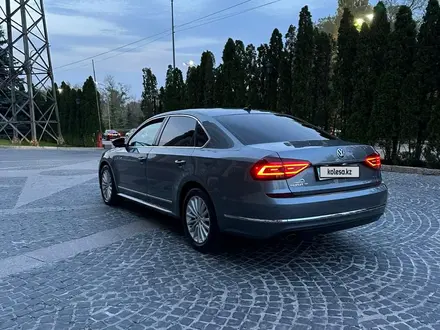Volkswagen Passat (USA) 2016 года за 9 200 000 тг. в Алматы – фото 4
