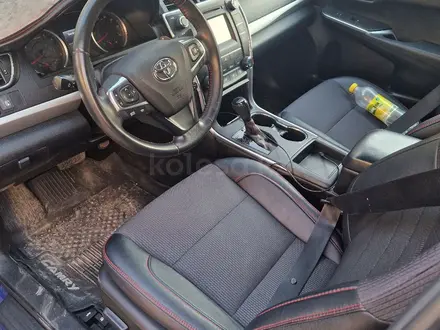 Toyota Camry 2016 года за 6 400 000 тг. в Актау – фото 10