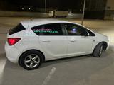 Opel Astra 2012 года за 3 400 000 тг. в Актау – фото 4