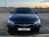 Toyota Camry 2015 года за 10 600 000 тг. в Уральск