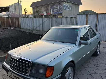 Mercedes-Benz E 280 1992 года за 2 900 000 тг. в Алматы – фото 2