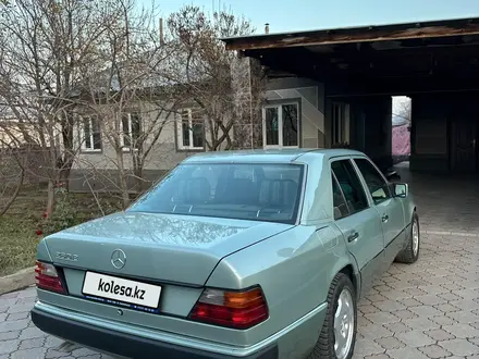 Mercedes-Benz E 280 1992 года за 2 900 000 тг. в Алматы – фото 6