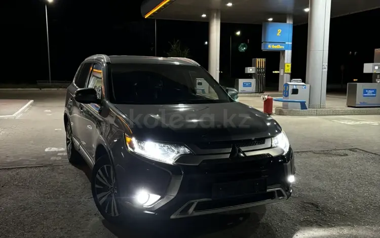 Mitsubishi Outlander 2019 годаүшін11 000 000 тг. в Актобе