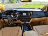 Kia Carnival 2017 годаүшін15 000 000 тг. в Астана – фото 2